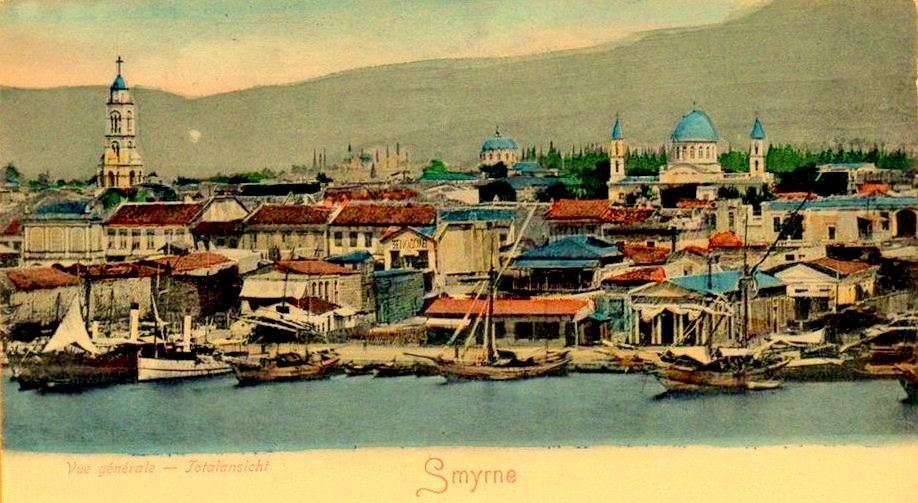 1.07. Από αριστερά, το καμπαναριό της Αγίας Φωτεινής, ο 'Αγιος Ιωάννης και ο 'Αγιος Γεώργιος.